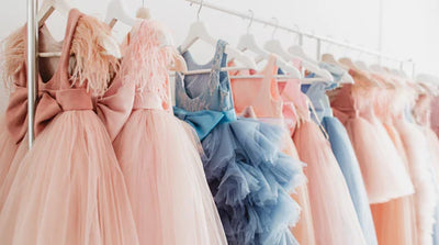 كيف تختار ملابس الأطفال للمناسبات العائلية والأعياد؟