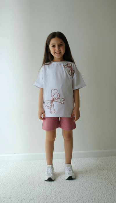 سحر البنفسج – إطلالة بناتية راقية
