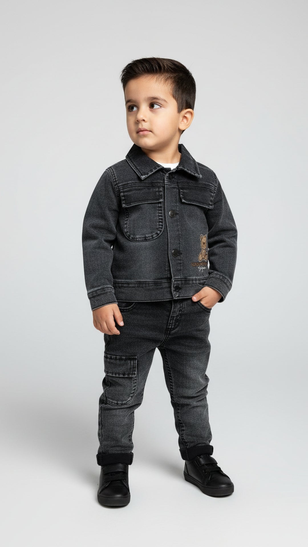 طقم جينز آسر الأنيق – إطلالة ملفتة