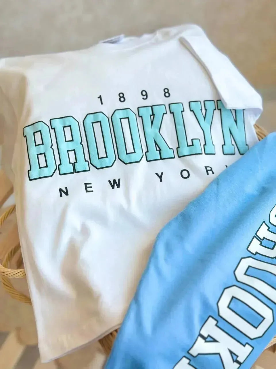 طقم نيويورك بطبعة BROOKLYN الفاخرة