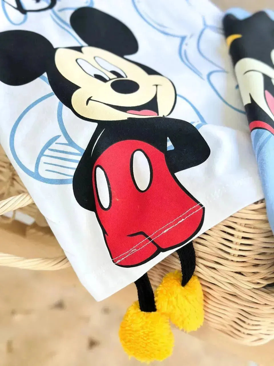 طقم Mickey والفأر السعيد بسحر الخطوط الزرقاء 3D