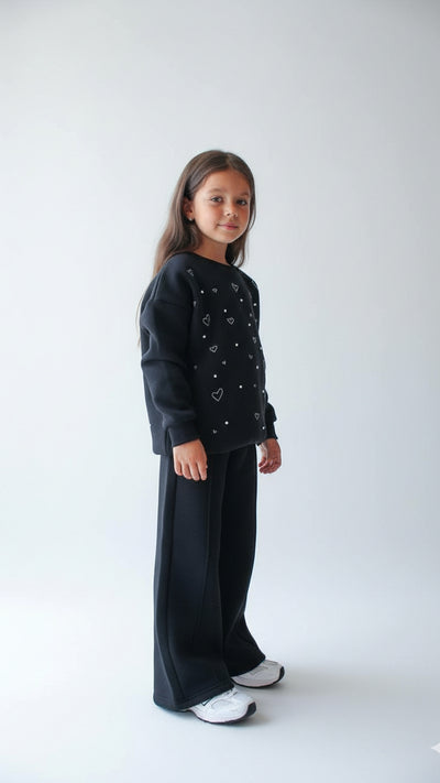 طقم HANA للبنات – أناقة للجميلات فقط