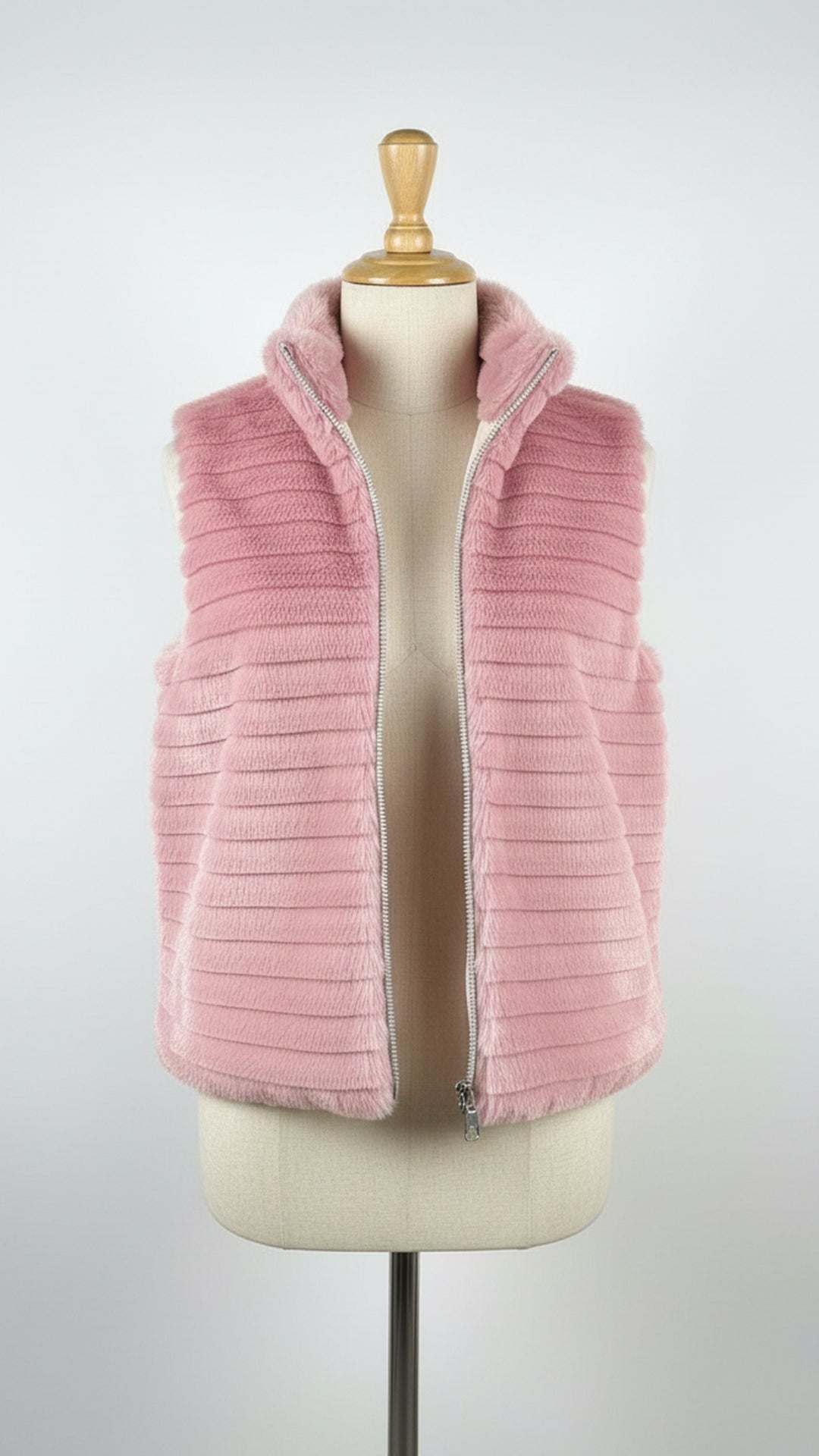 سترة بناتية من الفرو الناعم بجودة عالية.