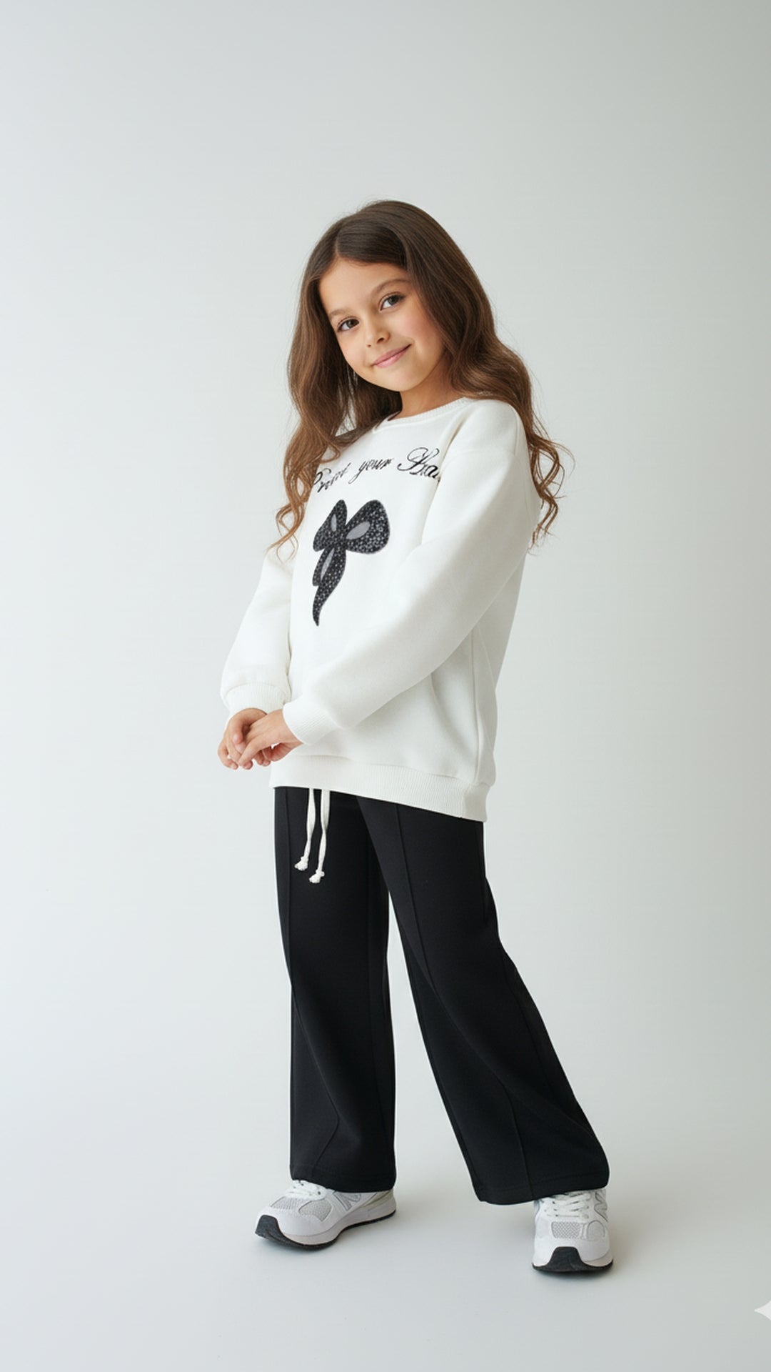 SKY طقم – للبنات بستايل أنيق ومشرق