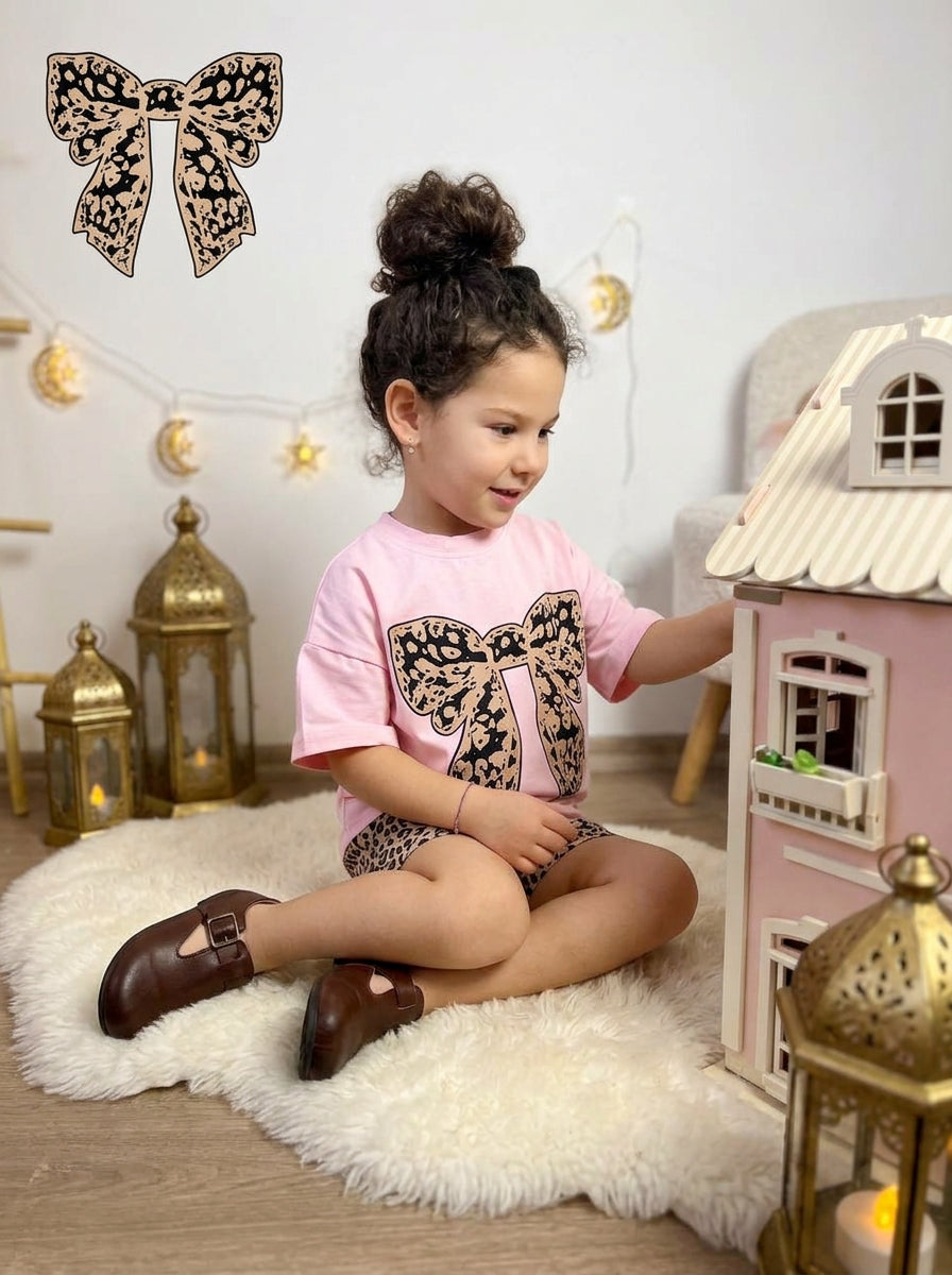 LITTLE DIVA – إطلالة فهد وردية مميزة – ملابس بنات من بامبي