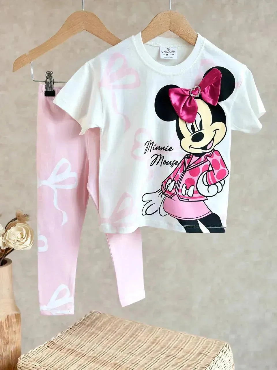 طقم Minnie الأبيض: فيونكة مرصعة 3D – صورة 4