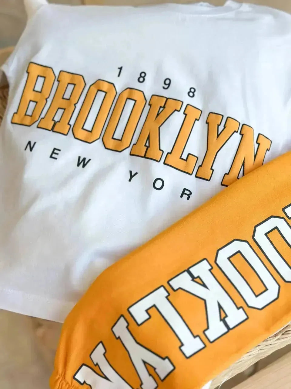 طقم نيويورك  بطبعة BROOKLYN الفاخرة