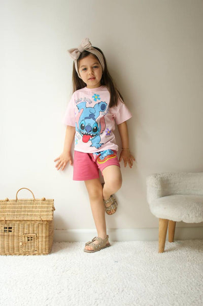 إطلالة مميزة من STITCH للبنوتات