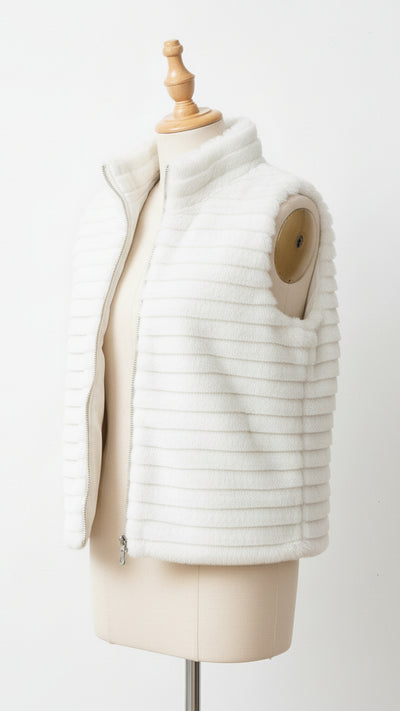 سترة بناتية من الفرو الناعم بجودة عالية.