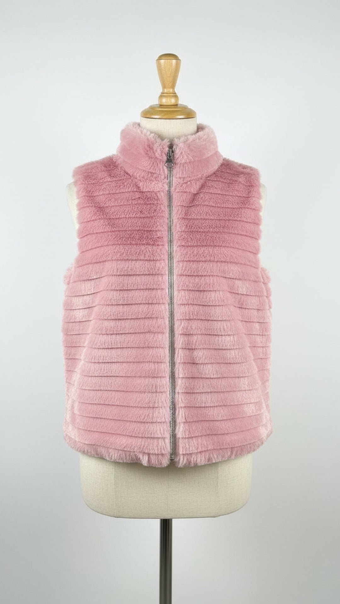 سترة بناتية من الفرو الناعم بجودة عالية.