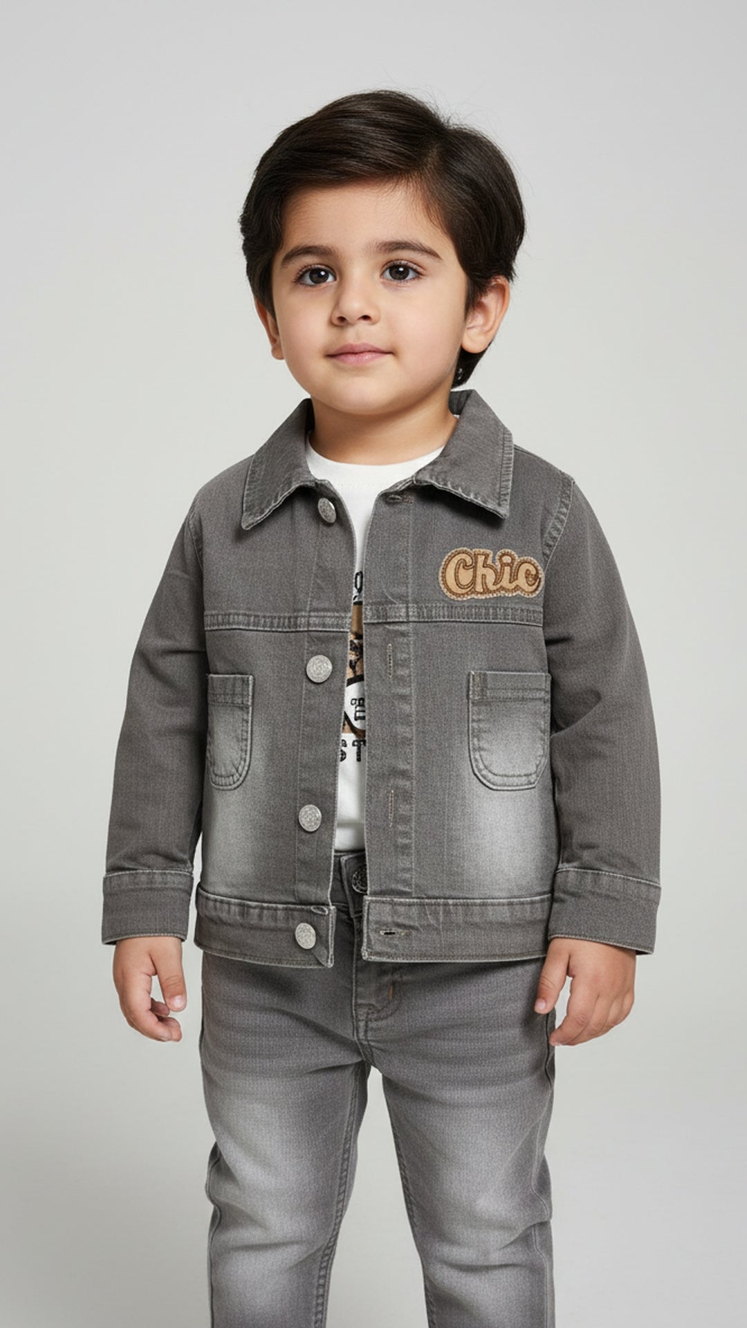 طقم جينز أمير الفخم – إطلالة ملكية